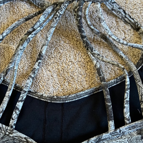 Lululemon Athletica Floral Strappy Bralette - Black and Gray - Picture 4 of 5